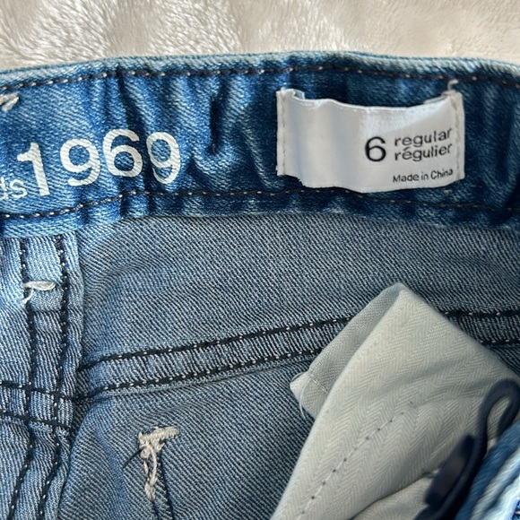 Gap Capri Jeans Size 6 - Picture 2 of 4